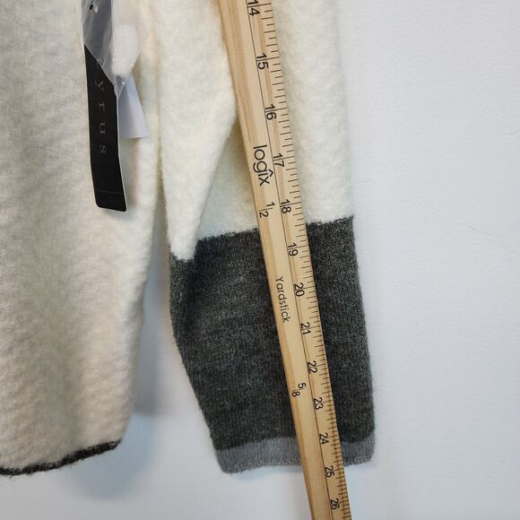 Cyrus Colorblock Mock Neck Sweater Size L Gray Cream Wool Blend Boxy Soft Chic - Picture 8 of 15